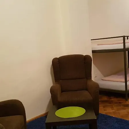 Good Vibe Hostal
